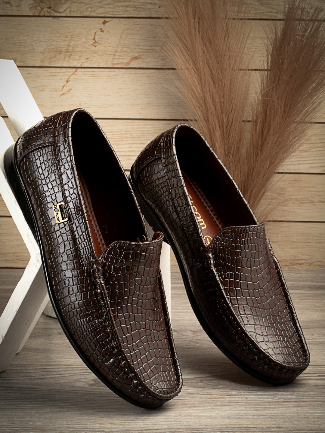 Dotcom DRIVE 131 Comfortable Stylish Snake Print Casual Loafers For Men