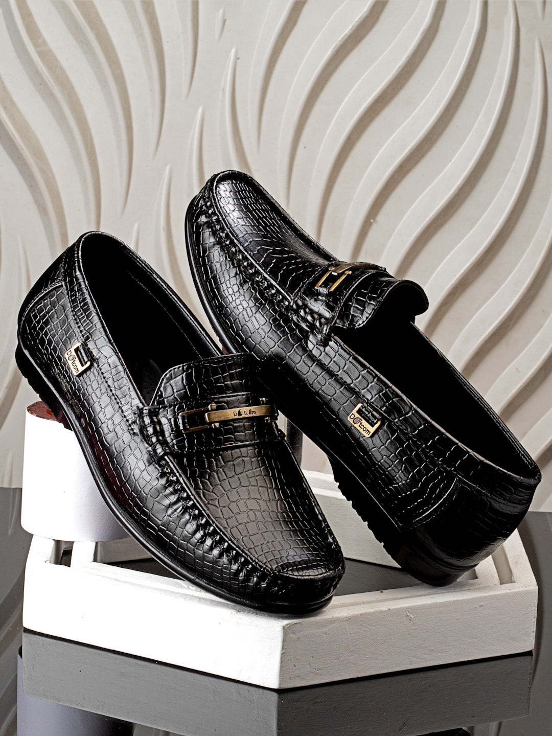 Dotcom DRIVE 133 Comfortable Stylish Snake Print Casual Loafers For Men