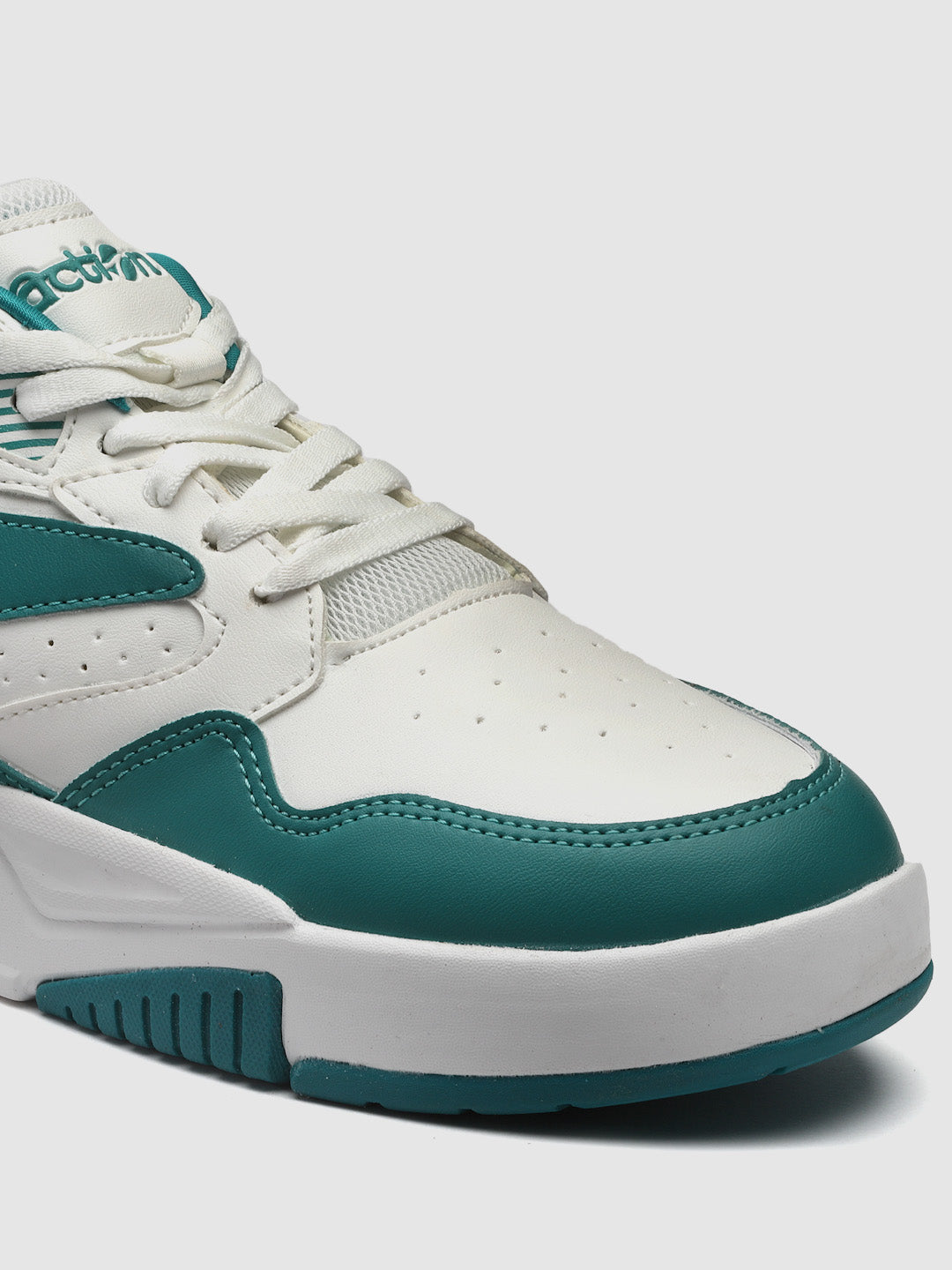 WHITE-SEA-GREEN